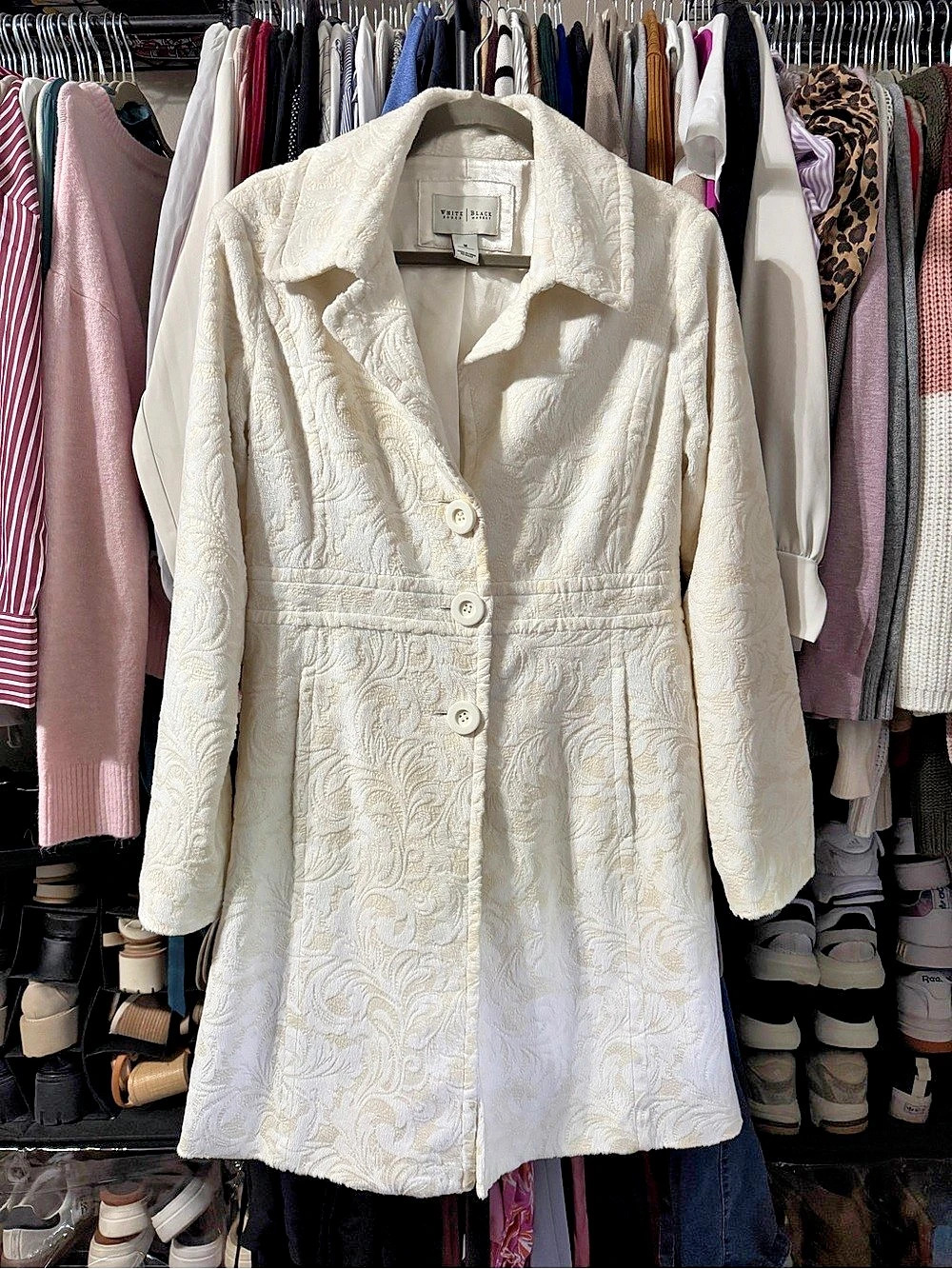 White House Black Market Women's White Paisley Jacquard Coat